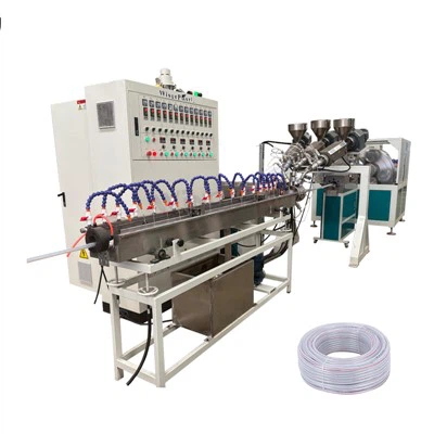 Machine à tuyaux renforcés de fibres de PVC